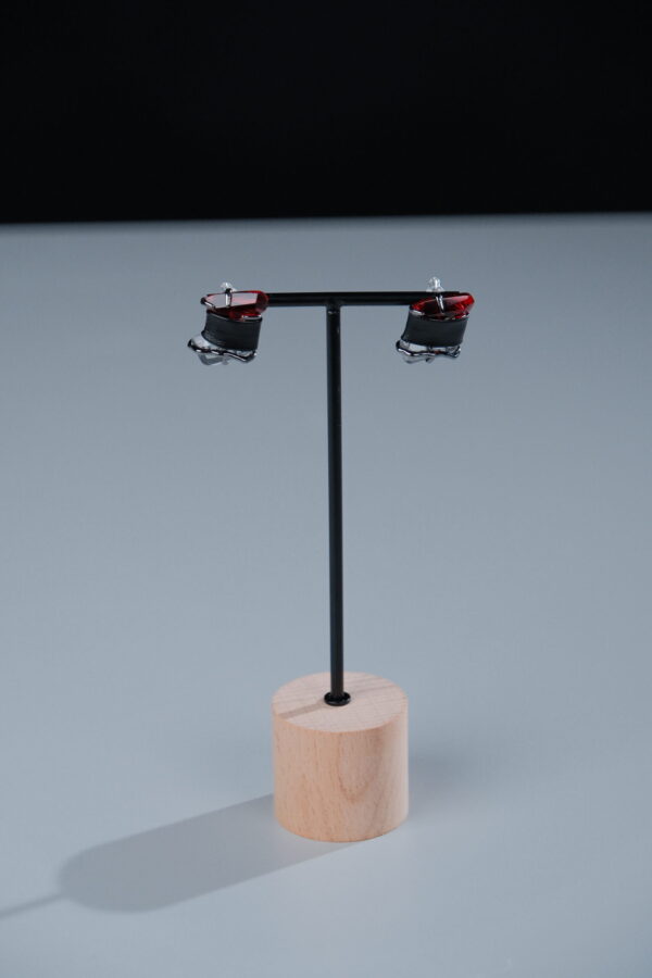 Scarlet Whisper - Image 2